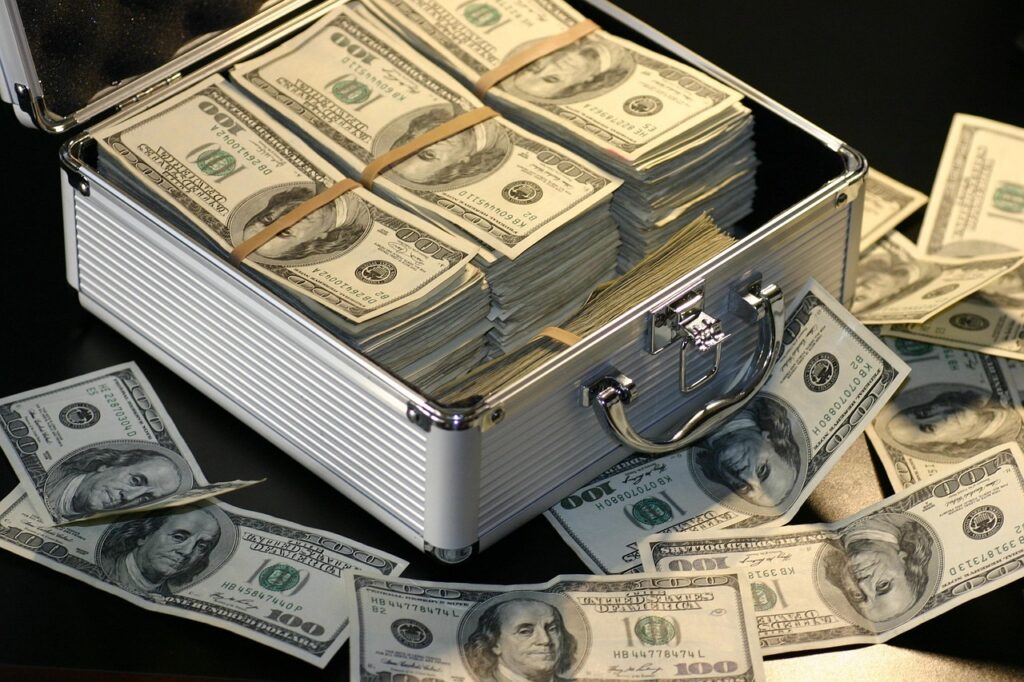 夫の浮気が怪しいと感じた時のお金の使い方は？