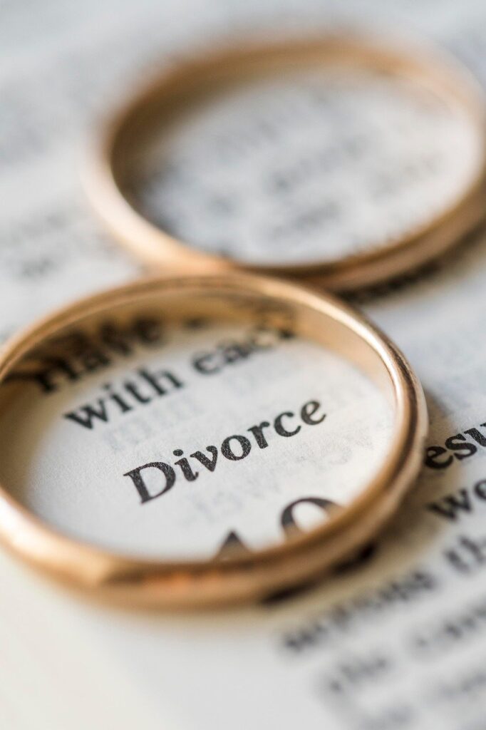 別居中の不倫が離婚の原因となることはあるのか？