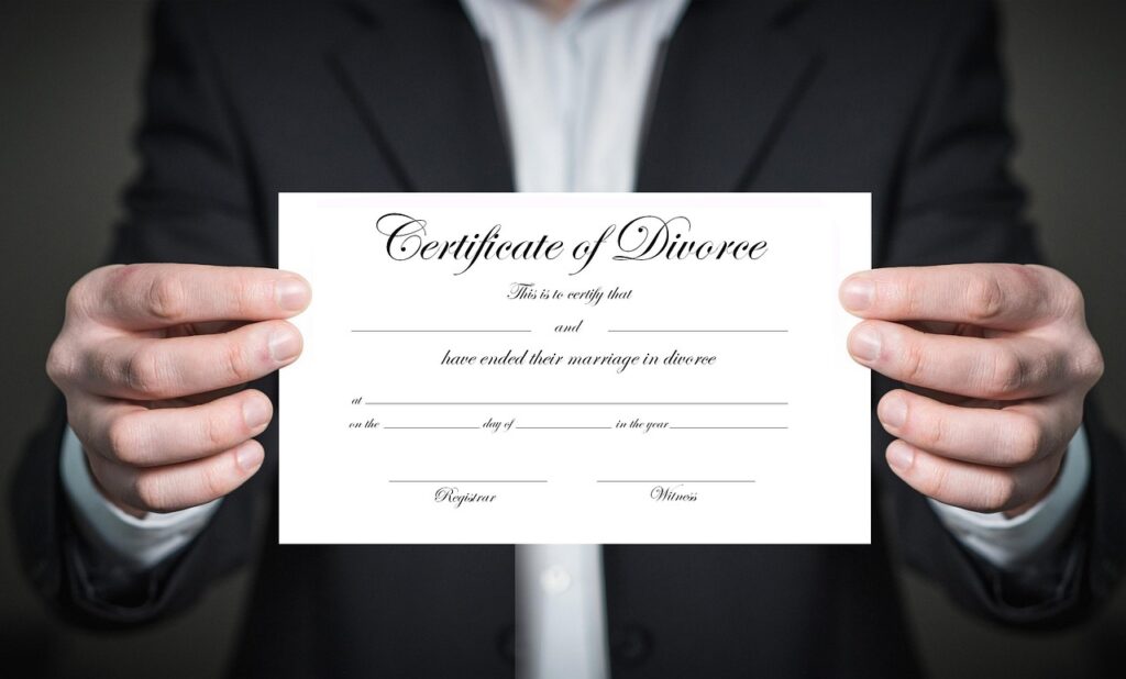浮気の証拠がなしで離婚すると不利になるのか？